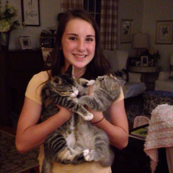 Meet your Posher, Caroline - Picture 1 of 1